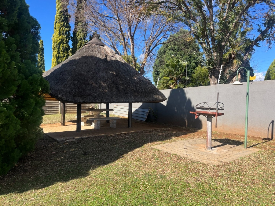 2 Bedroom Property for Sale in Van Der Hoff Park North West